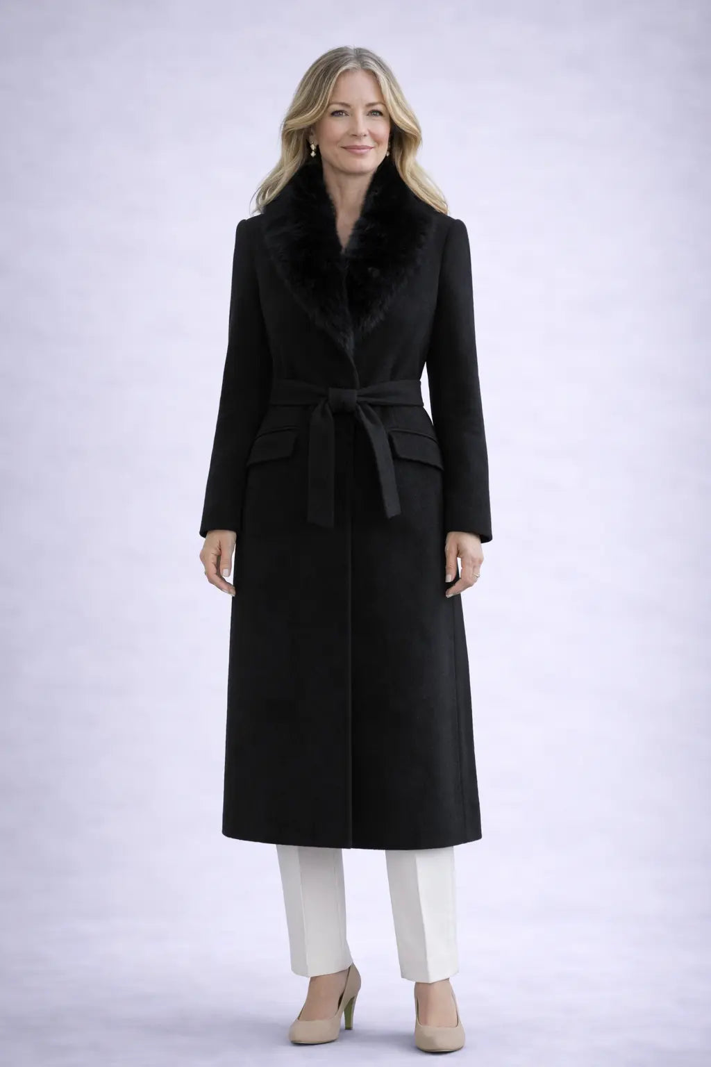 Manteau long élégant avec col en fausse fourrure